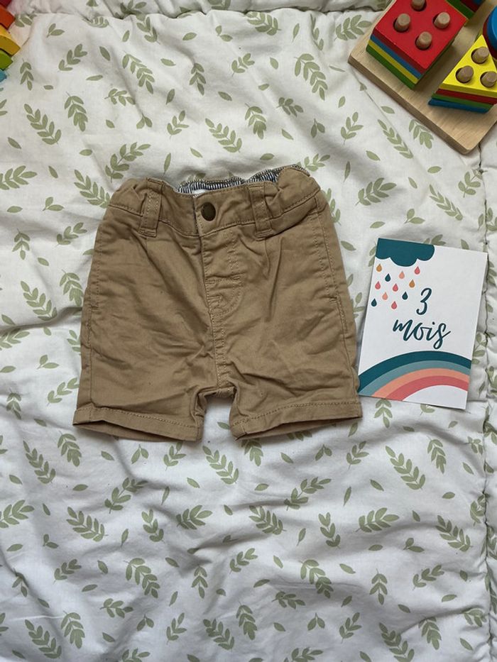 short beige taille réglable gémo 3 mois - photo numéro 2