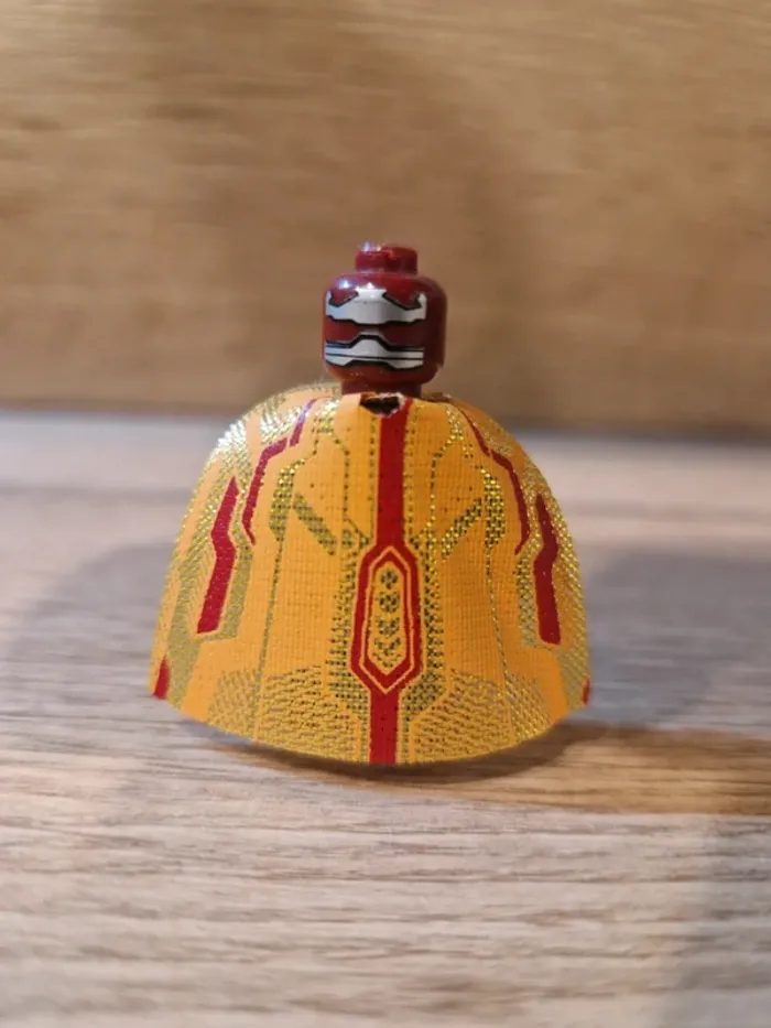 Figurine type lego Vision La sorcière rouge Wanda Marvel - photo numéro 3