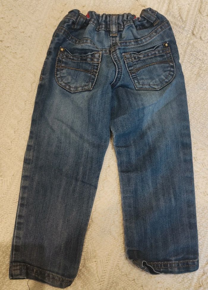 Jean 2ans-86cm Tapé à l'oeil 0€75 -50% dès 2 achetés - photo numéro 5
