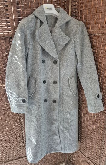 Joli manteau gris clair taille xl