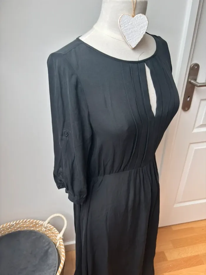 🖤 Robe midi noire en soie – Tara Jarmon – T40 - photo numéro 4