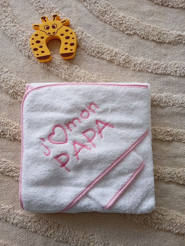 Cape de bain bébé avec gant de toilette blanc et rose - photo numéro 2