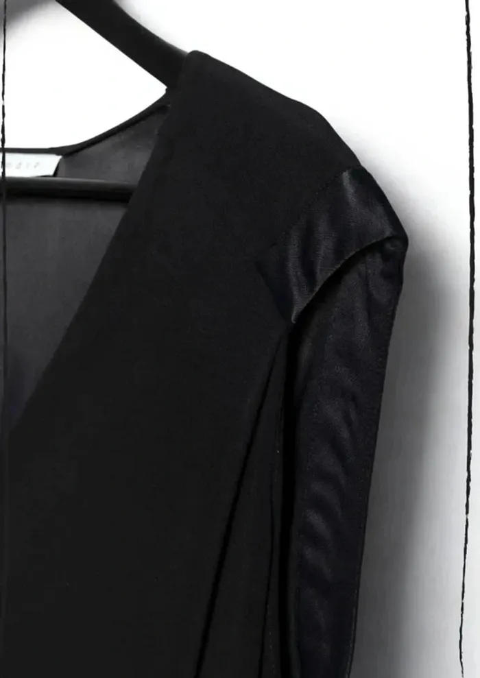 Robe élégante noire Sandro Taille S - photo numéro 4