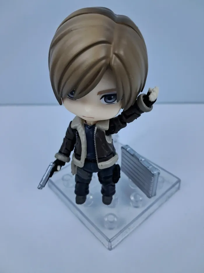 Figurine Leon S. Kennedy - Resident Evil - photo numéro 4