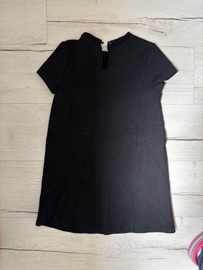 Robe noire 10 ans - photo numéro 3
