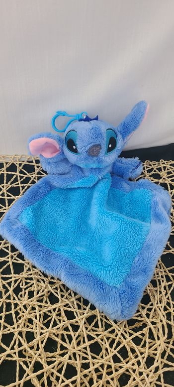 Disney Stitch doudou plat bleu turquoise
