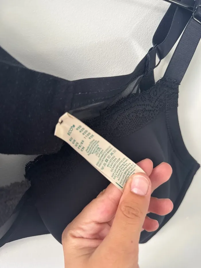 👚 soutien-gorges noir - avec rembourrage - 110 D - eco- neuf sans étiquette - photo numéro 3