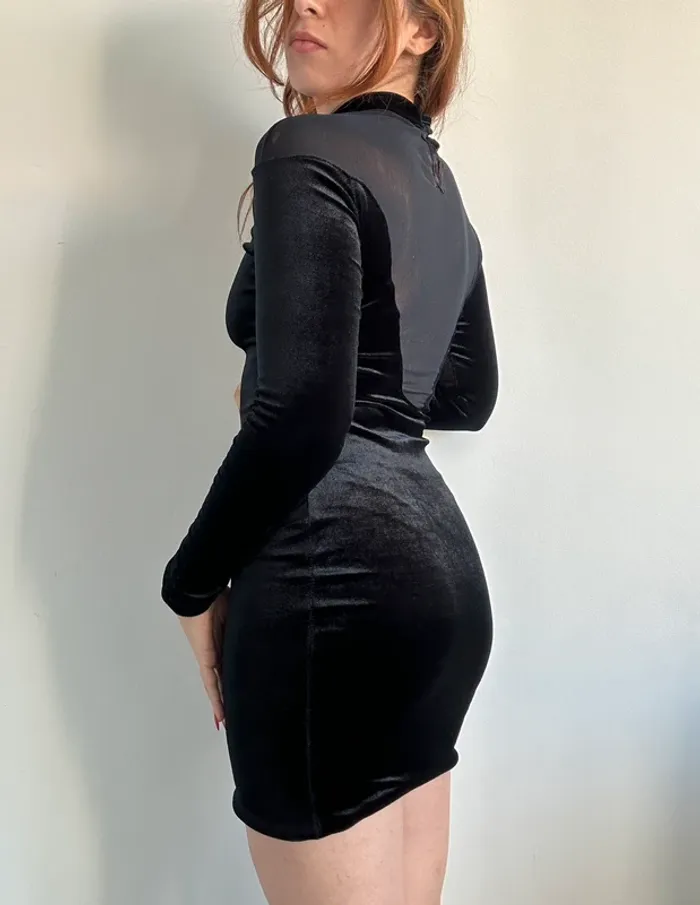 Robe vintage années 90 taille s noire à détail transparent - photo numéro 2