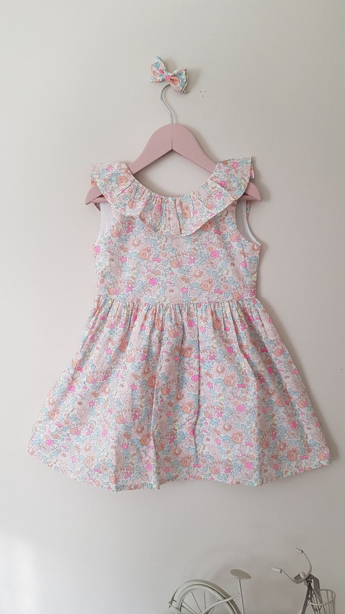 Robe Liberty taille 5 ans 🪷