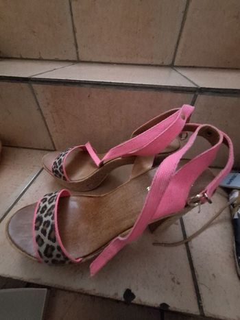Chaussures Bata t40