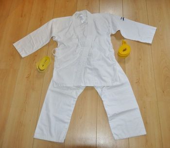 Kimono jydo/karate enfant taille 130 mixte