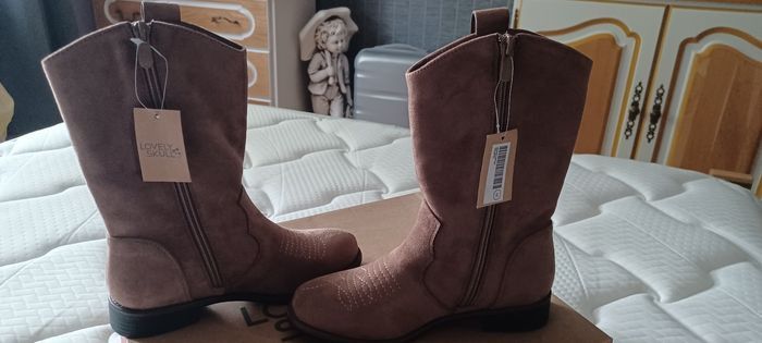 Très jolie mini bottes fille Pointure 32 - photo numéro 5