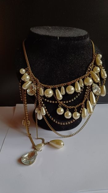 Collier vintage de style baroque  doré strass et perles