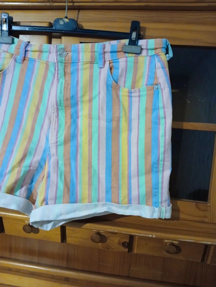 Short Multicolore Primark taille 46 - photo numéro 2