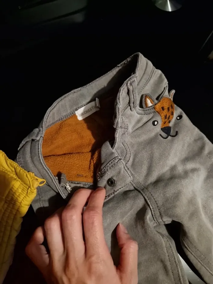 Doudoune sans manche + jeans d'hiver - photo numéro 3