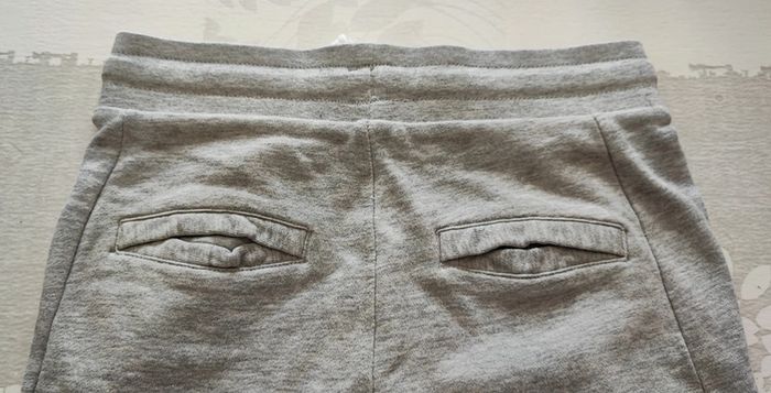 Pantacourt jogging gris T: 12 ans - photo numéro 4