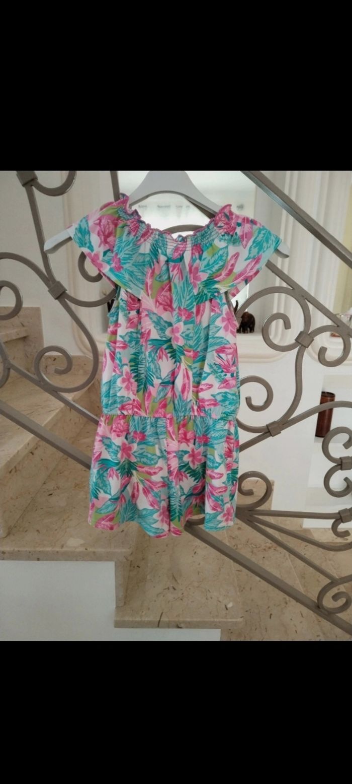 Lot vêtements fille 5 pièces.. 6ans - photo numéro 3