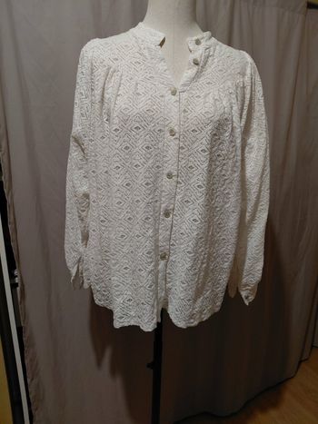 Très jolie chemise manches longues femme T U 