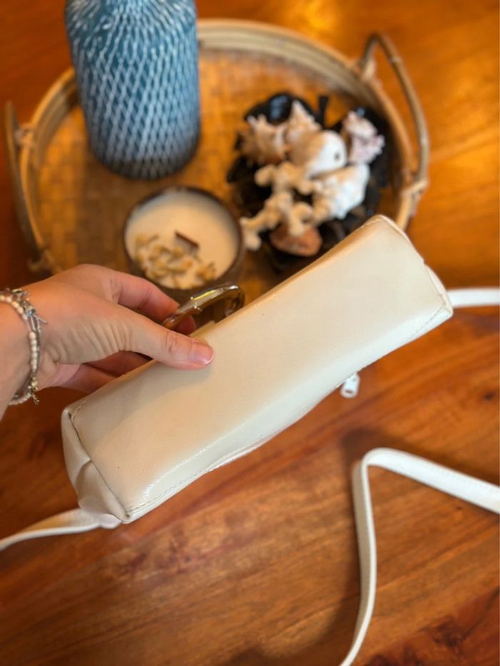 Sac bandoulière en cuir blanc crème cercle argenté – Vintage Made in France - photo numéro 12