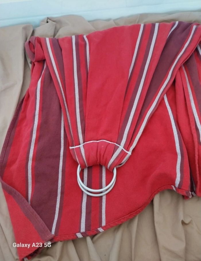 Magnifique sling de portage tissé neobulle rouge rayé comme neuf