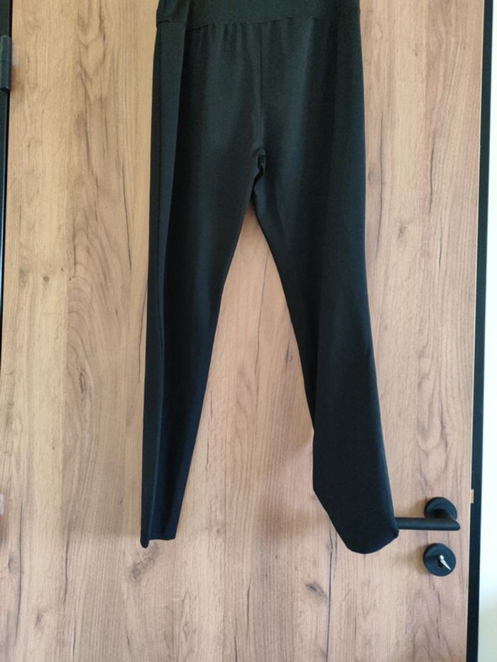 Lots de 2 leggings maternité. Taille M - photo numéro 7