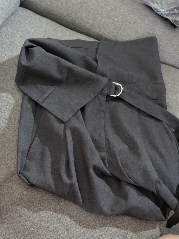 Pantalon Bershka  Gris Taille 36 - photo numéro 6