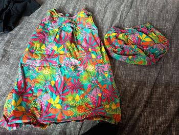 Robe et culotte fleuries 18 mois
