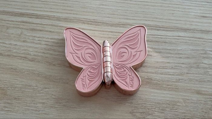 Palette papillon fard à paupières