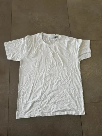 T-shirt blanc XXL, très bon état ,