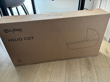 Nacelle Melio cot Magic Black Cybex