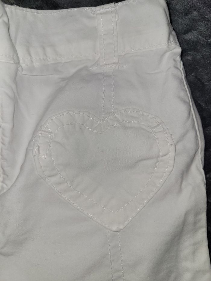 Pantalon couleur blanc taille 18 mois - photo numéro 2