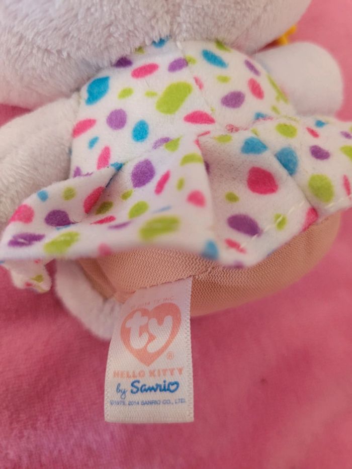 Hello kitty - photo numéro 3