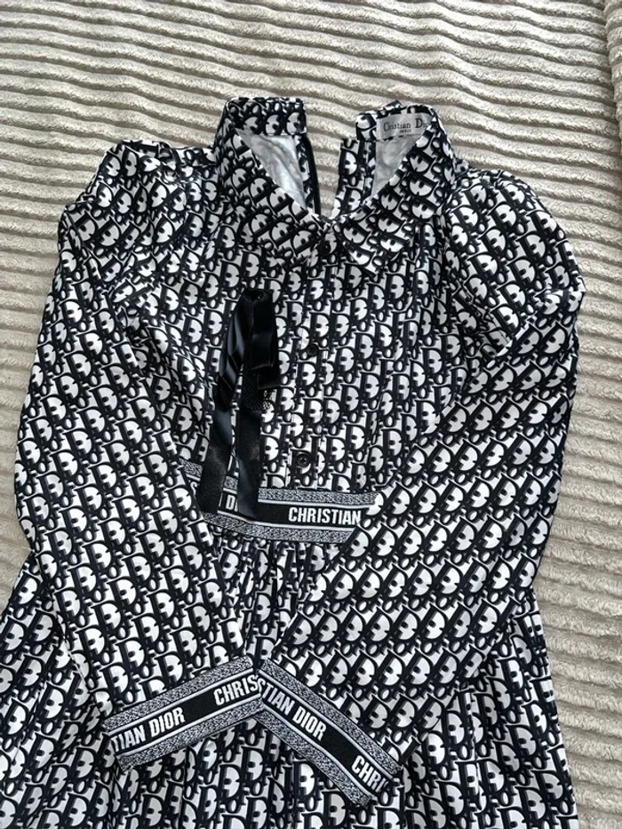 Robe courte - photo numéro 2