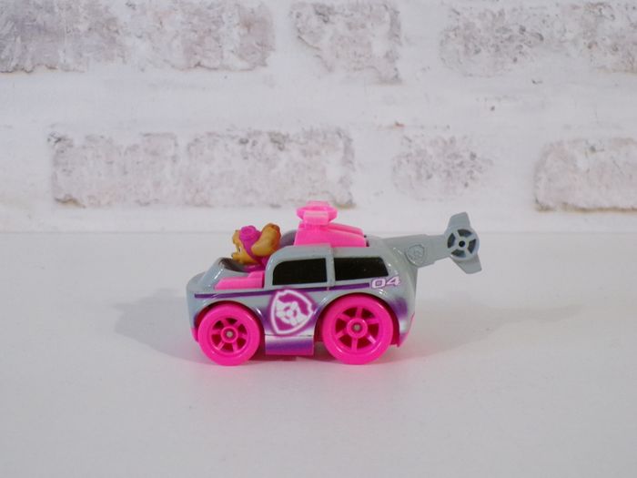 Voiture - Stella - Véhicule Neon True Metal La Pat' Patrouille - Paw Patrol (J5) - photo numéro 2