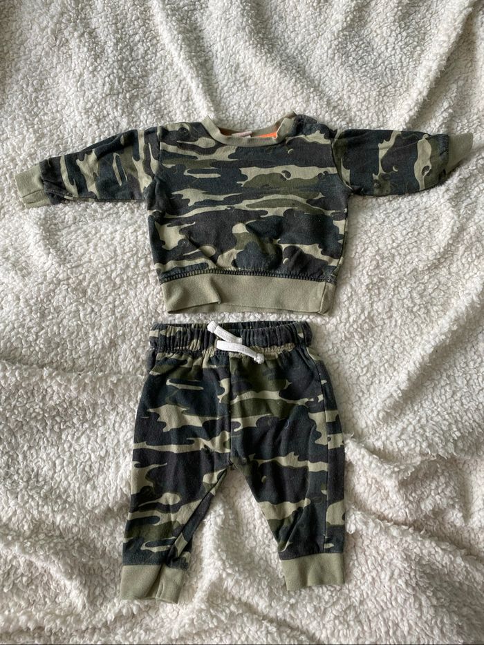 Ensemble militaire