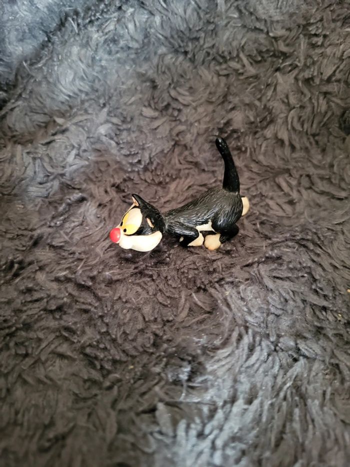 Figurine chat gaston lagaffe - photo numéro 2