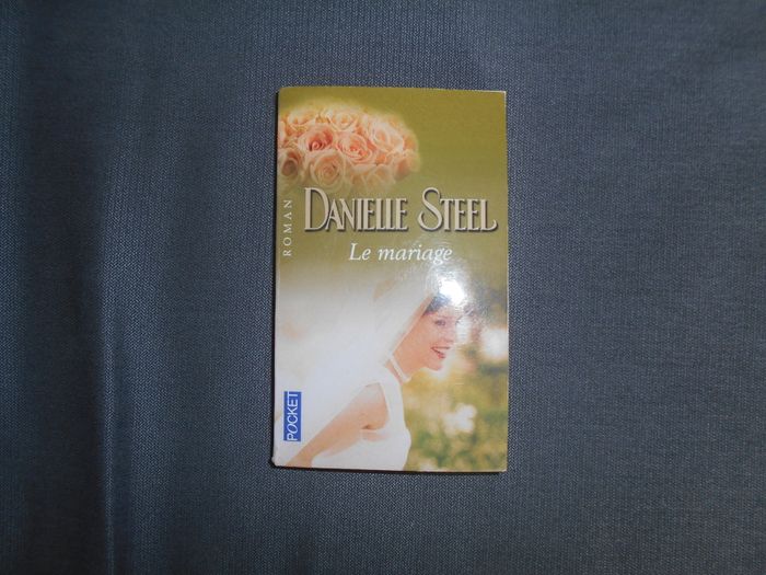 Livre: Le mariage (Danielle Steel) - photo numéro 1