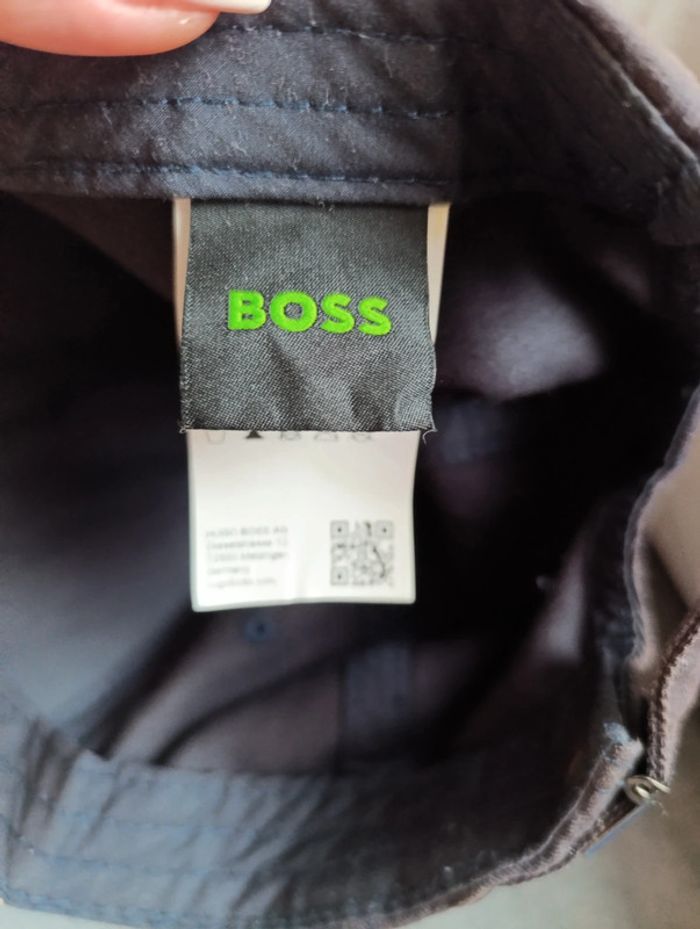 Lot 2 casquettes Hugo Boss - photo numéro 4