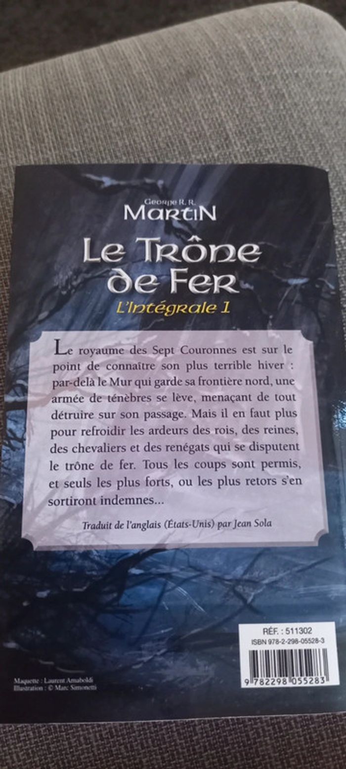 Livre : Le trône de fer, l'intégrale 1 - photo numéro 3