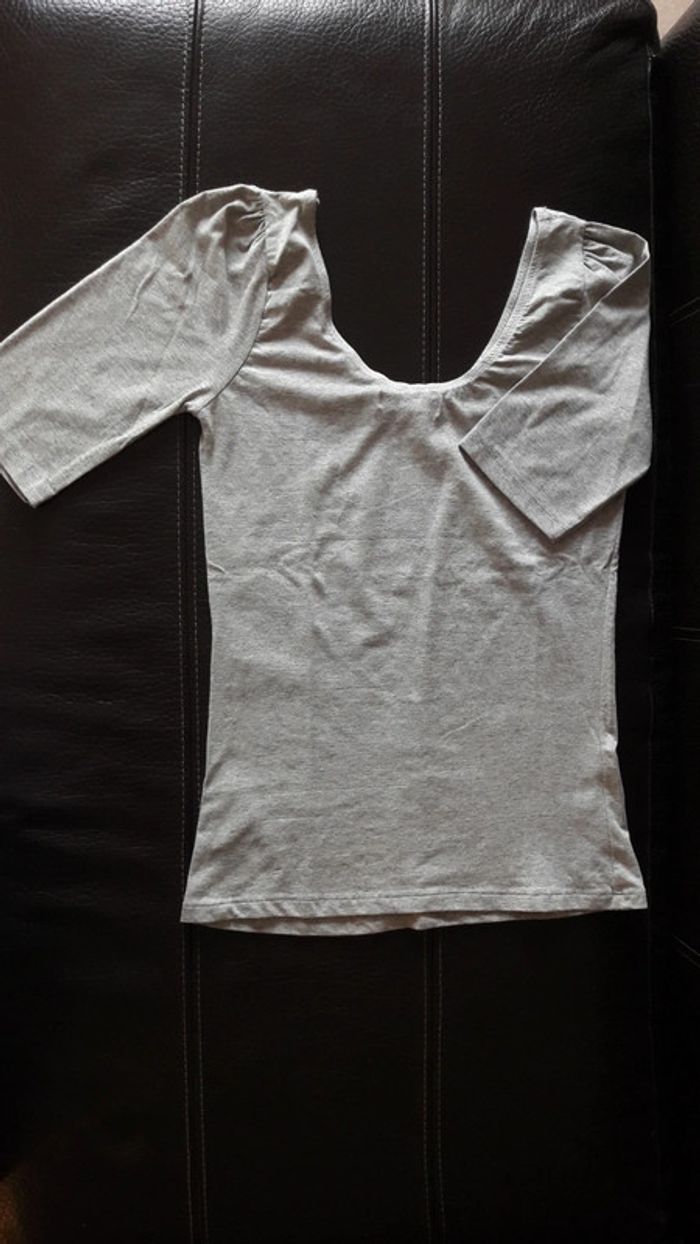 Tee-shirt à manches courtes en taille L - photo numéro 4