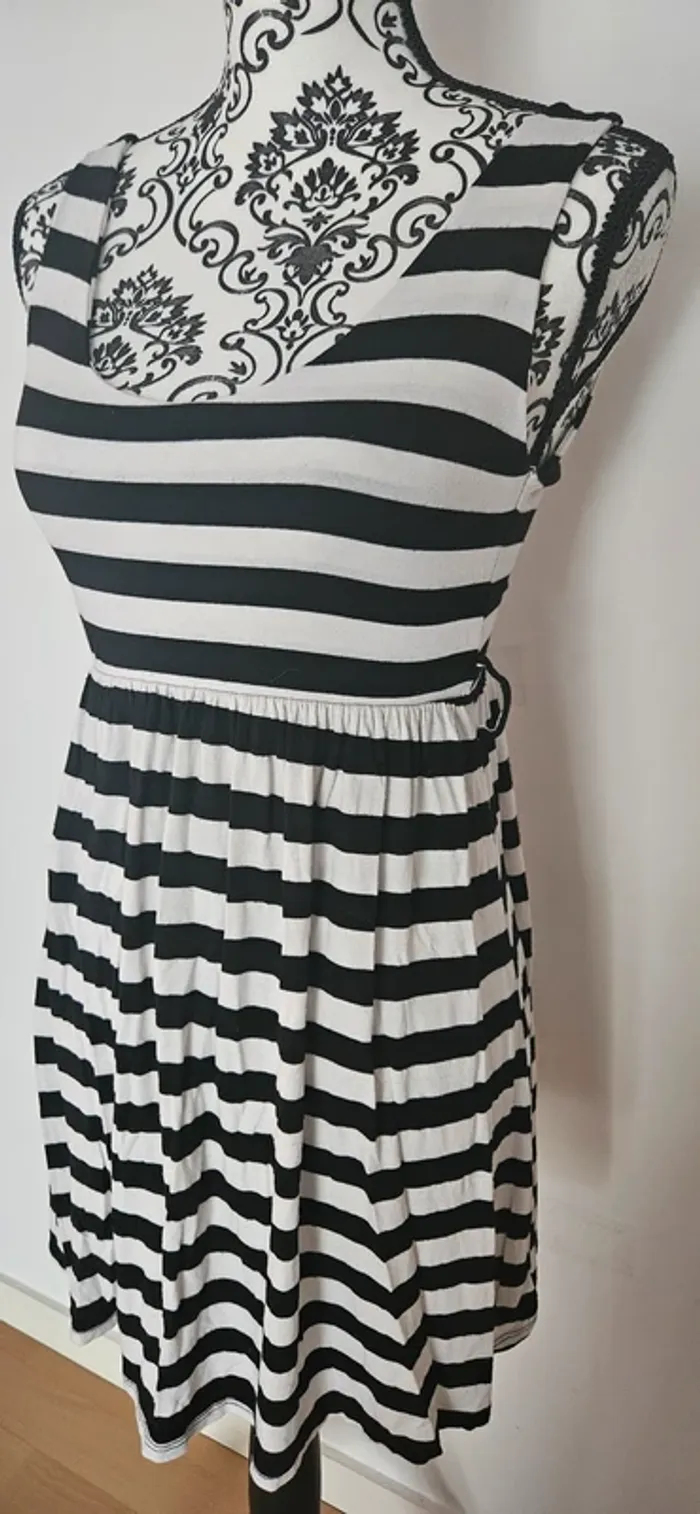 Robe courte rayure - photo numéro 2