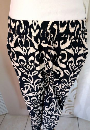 Pantalon été léger noir et beige 2 poches taille élastique. XXL. 65 %coton. 