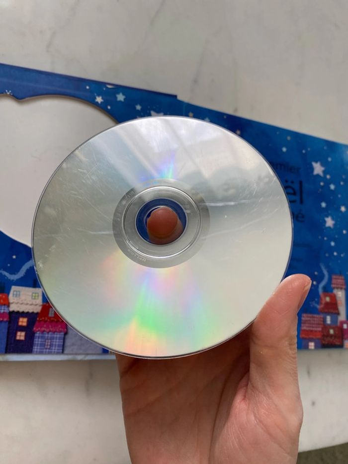 Le premier Noël de bebe éditions lisborne avec cd - photo numéro 9