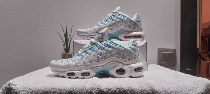 Nike Air plus Marseille - photo numéro 2