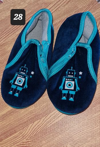 Chaussons taille 28 garçon