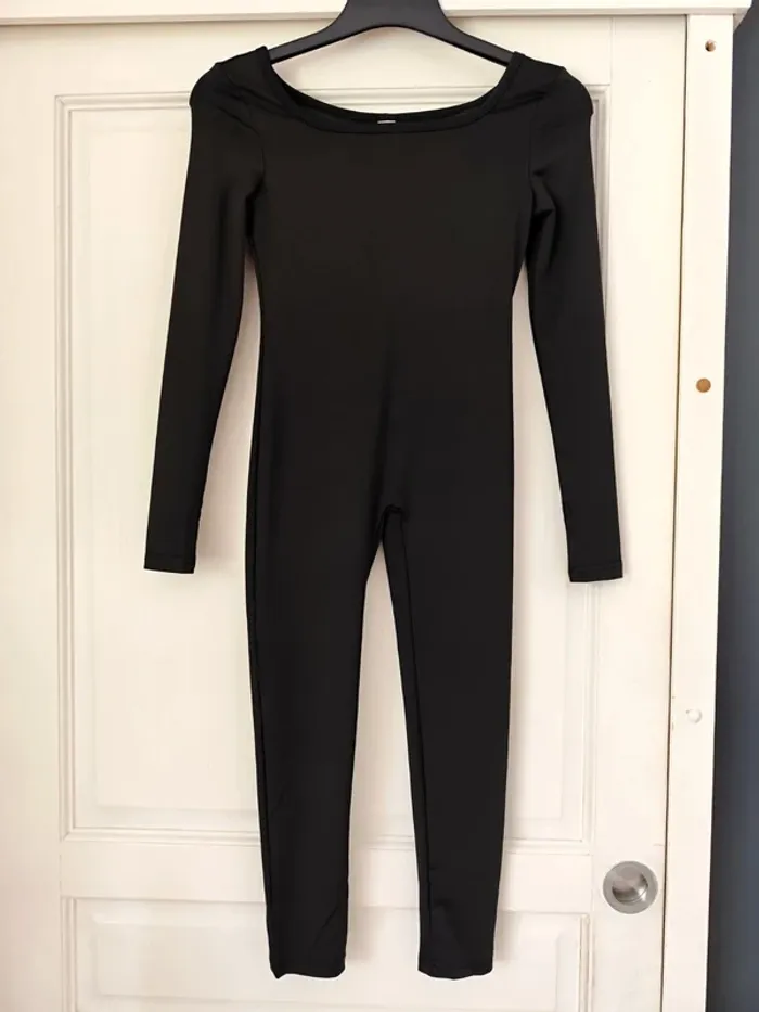 Combinaison pantalon noire shein 9 ans neuf