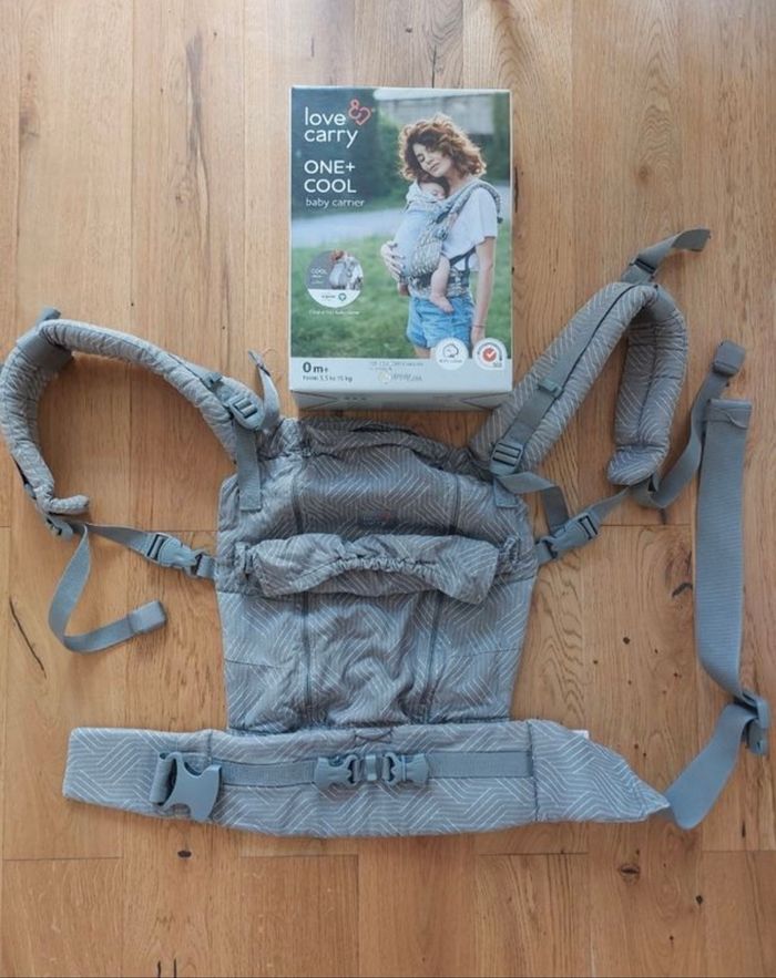 Porte bébé love & carry one +