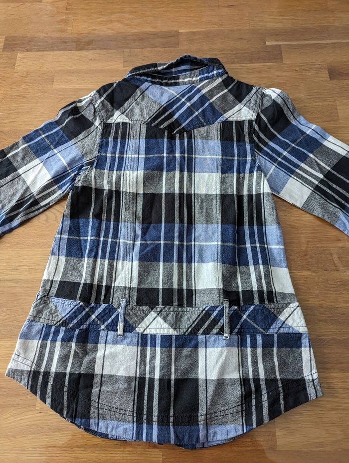 Tunique longue/chemise fille 10 ans Sismix
Très bon état - photo numéro 6