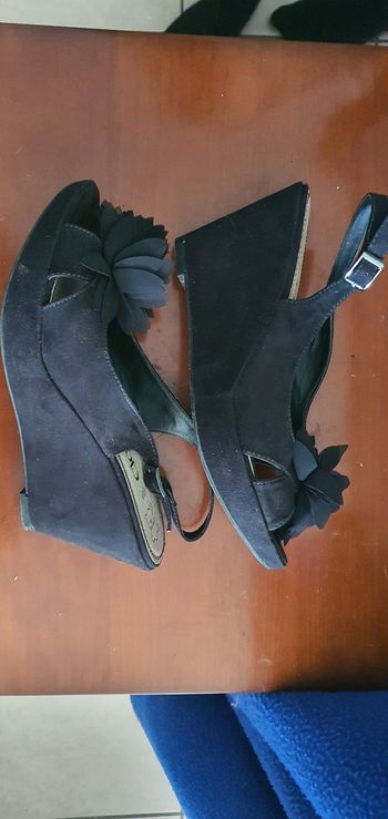 Chaussures à talons compensés 40