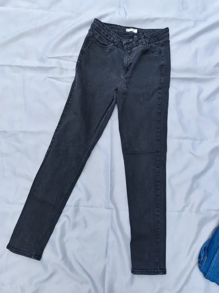 Lot jeans slim et skinny + 2 shorts femme - photo numéro 11